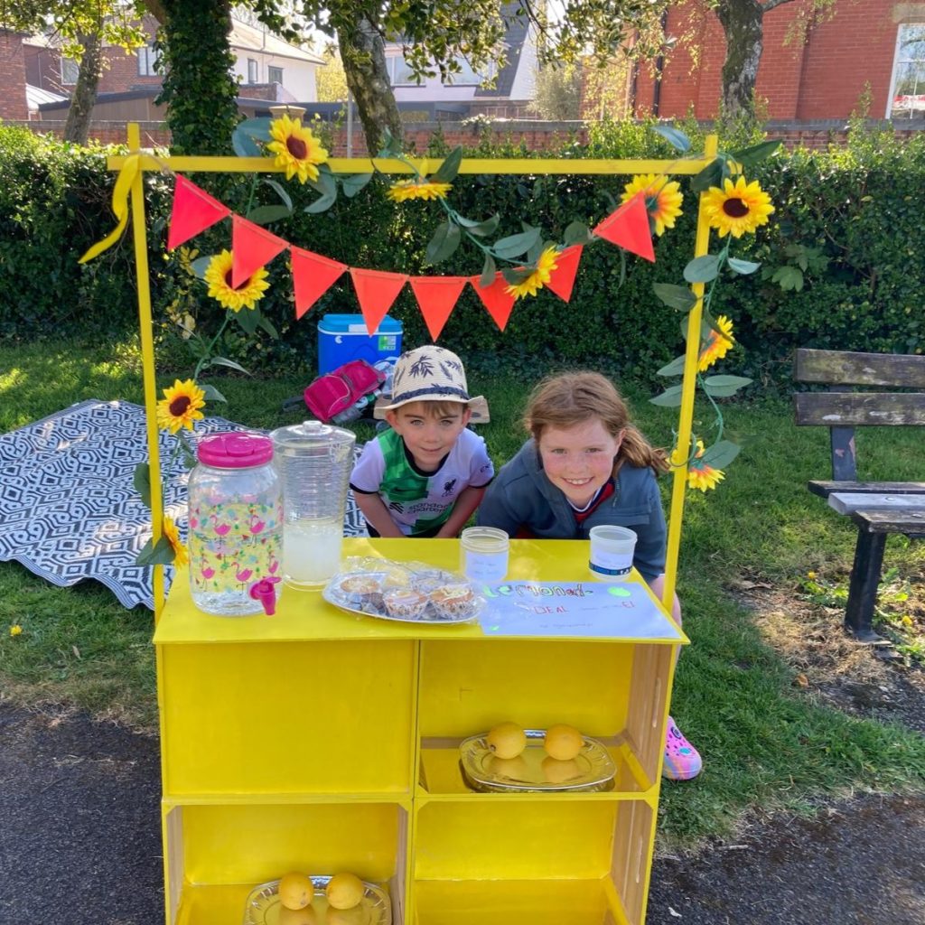 Youngster’s lemonade stand raises £50 for poorly children